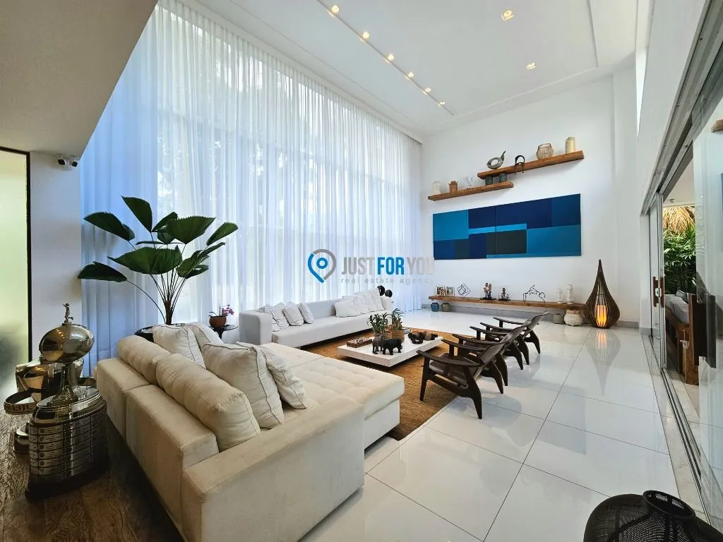 Casa com 4 dormitórios e 5 banheiros, 650 m² — photo 17