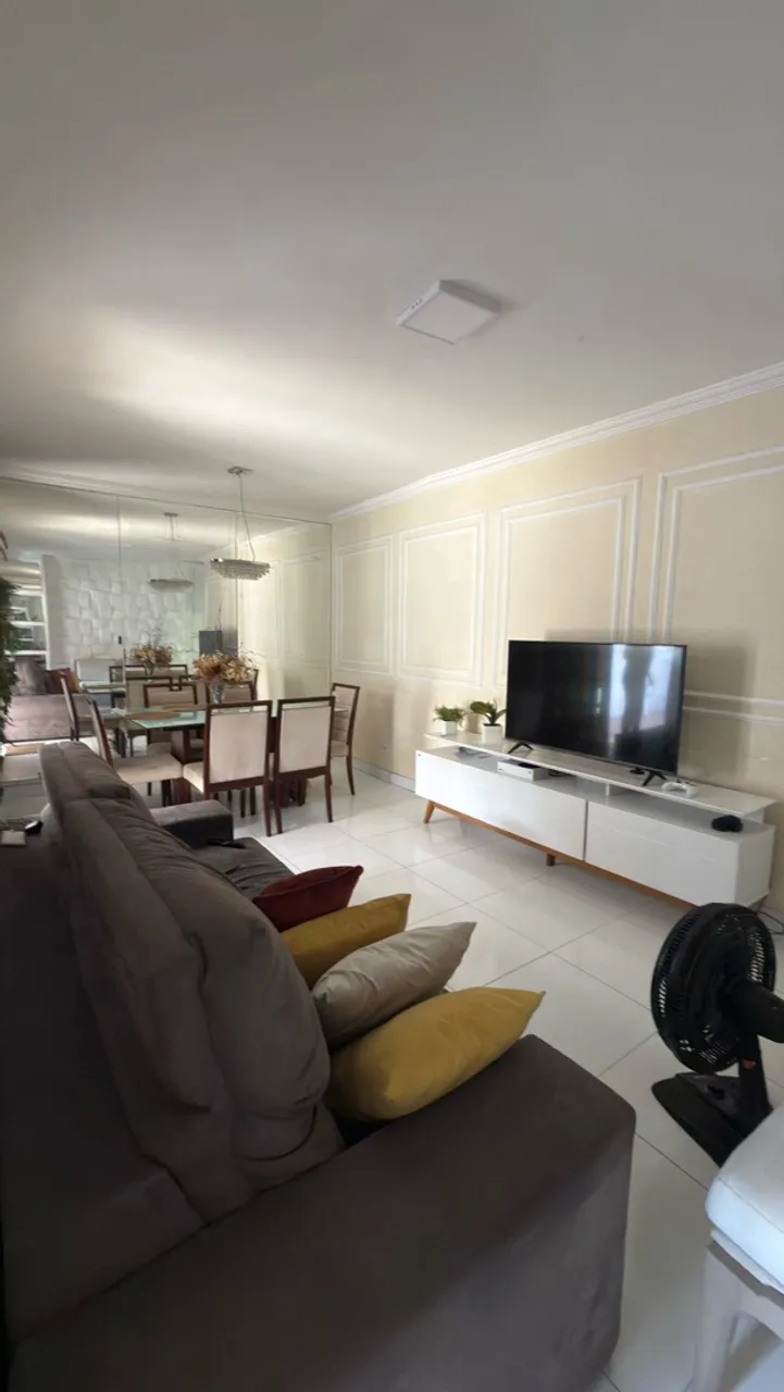 Рабочее место и 3 спальни: квартира 120 м²
