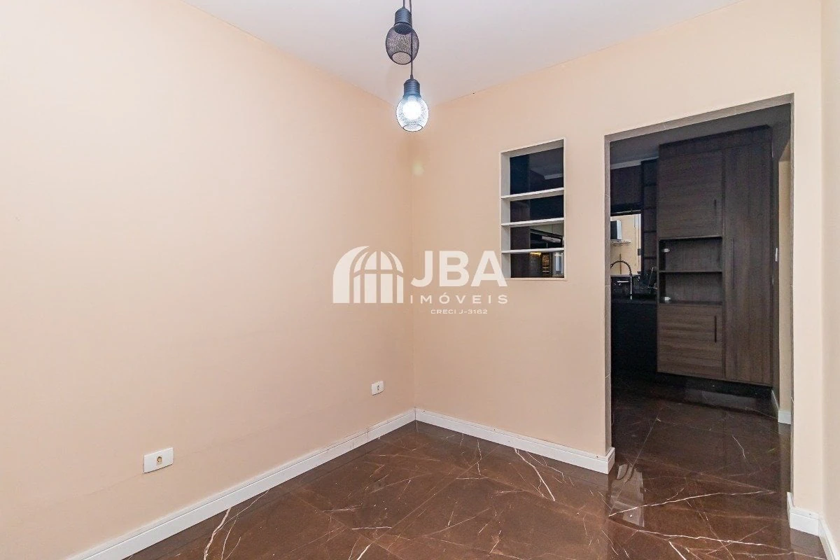 Glass-enclosed balcony in a 3-bedroom house, 85 m² — photo 27