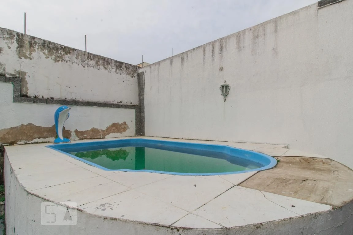 Rental house with 4 bedrooms and a private garden — photo 71