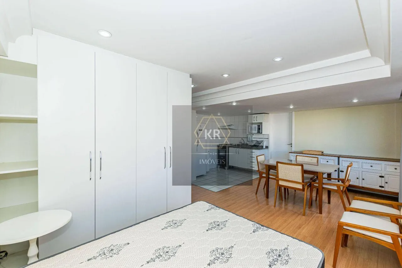 1-bedroom apartment with open-plan kitchen — photo 13