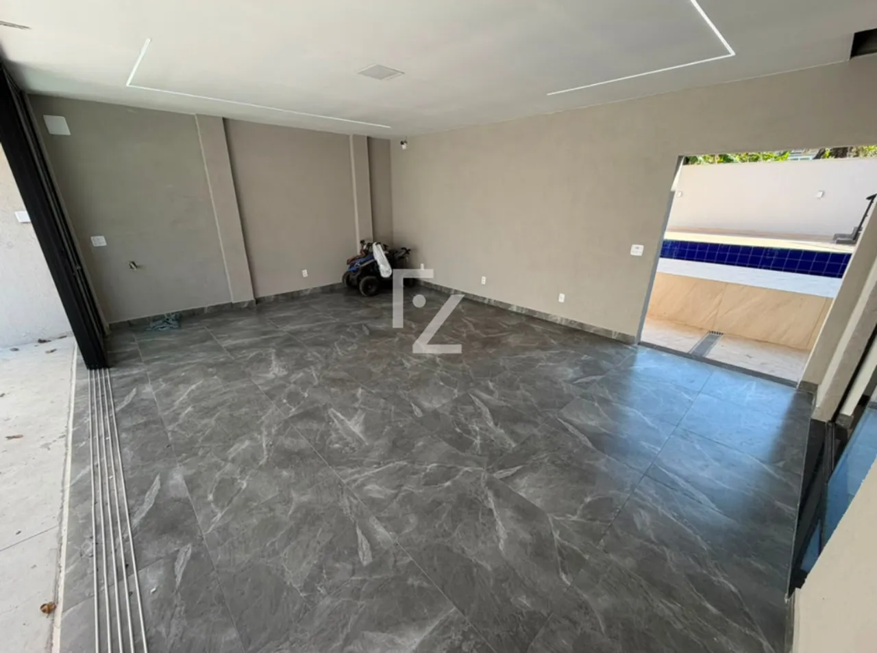 House with 4 bedrooms and 3 bathrooms, 3 parking spots — photo 12
