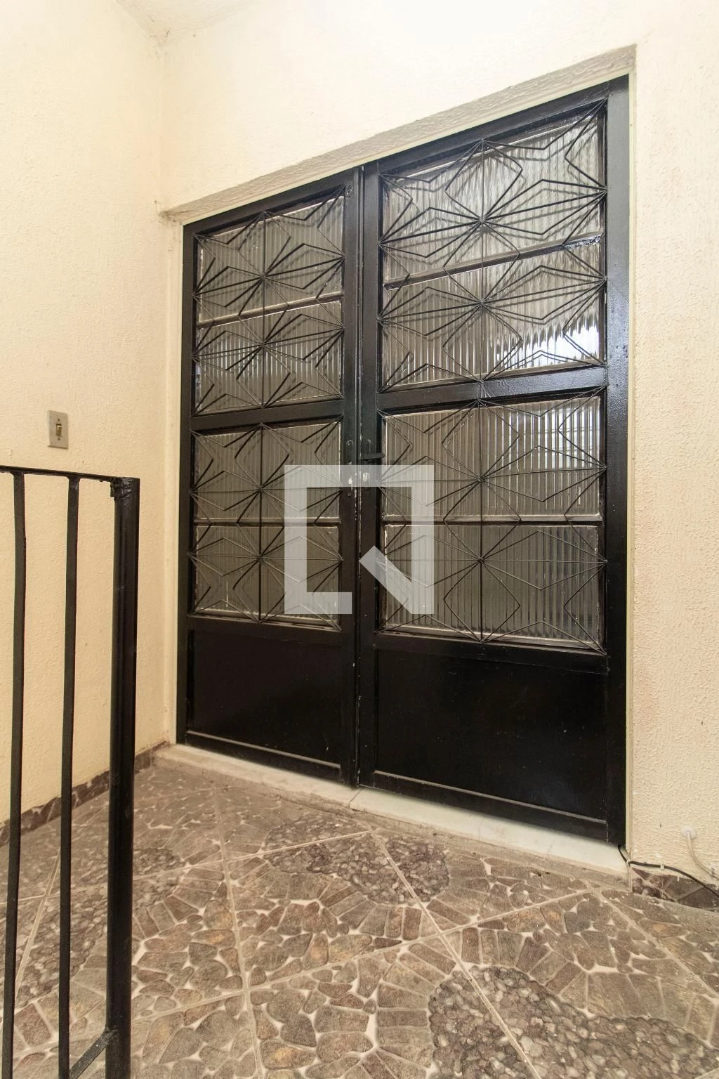 Casa de 40 m² e 1 quarto, Olaria