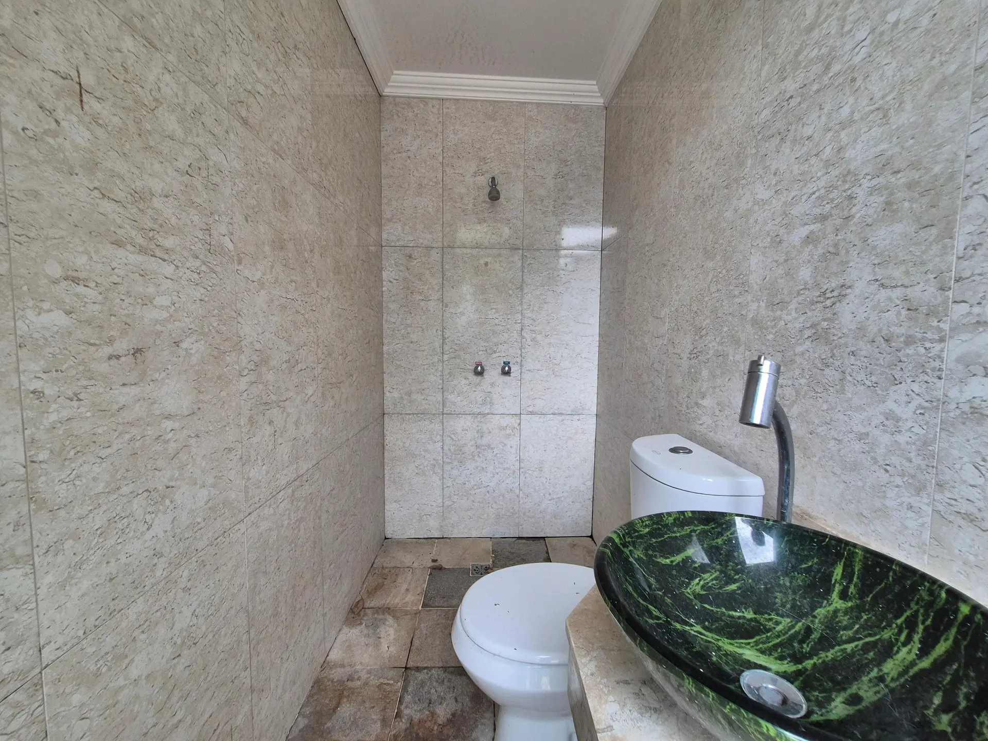 4 quartos e jacuzzi: casa de 318 m² — photo 79