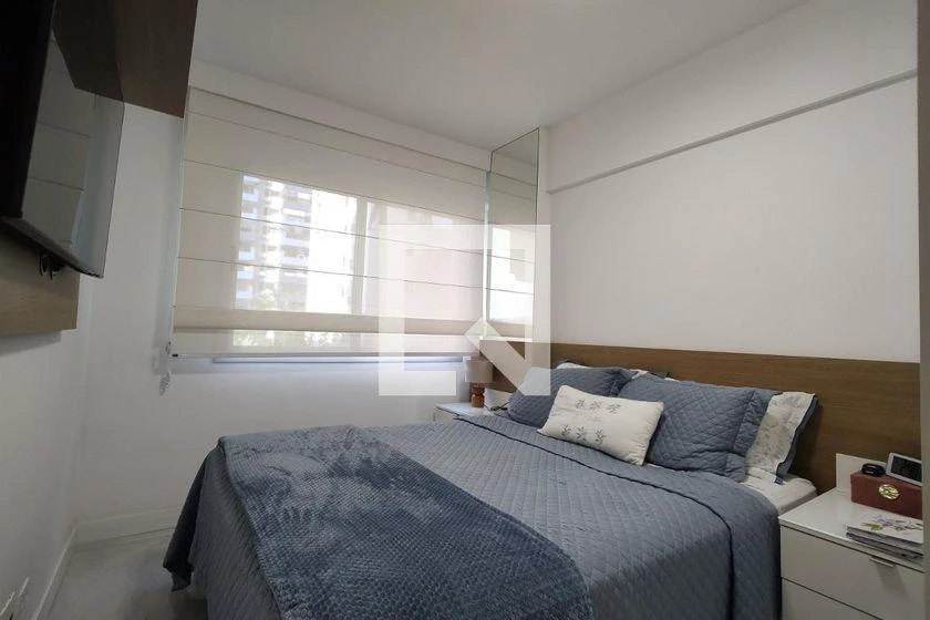 3-bedroom apartment with a walk-in closet — photo 24