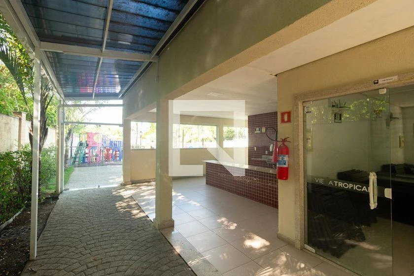 2-bedroom apartment in a building with a pool — photo 40