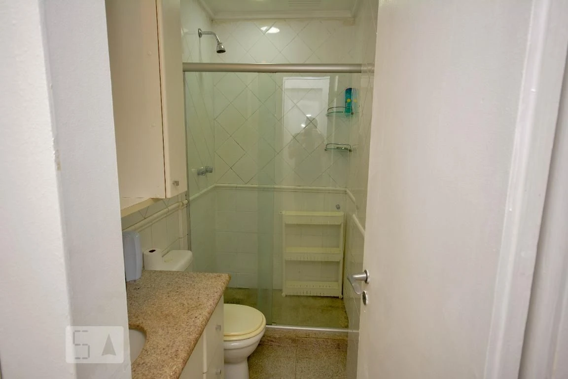 2-bedroom apartment with a bathtub in Rio de Janeiro — photo 39