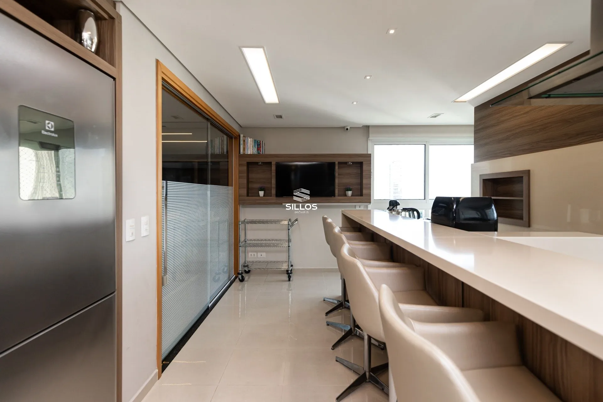 Квартира 321 м² з 3 спальнями-сюїтами і 4 паркомісцями — photo 12