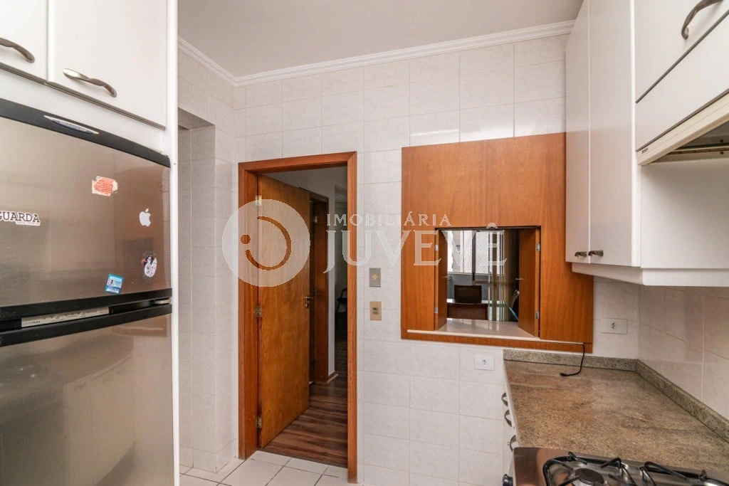 130 m² apartment with a walk-in closet and a bathtub — photo 10