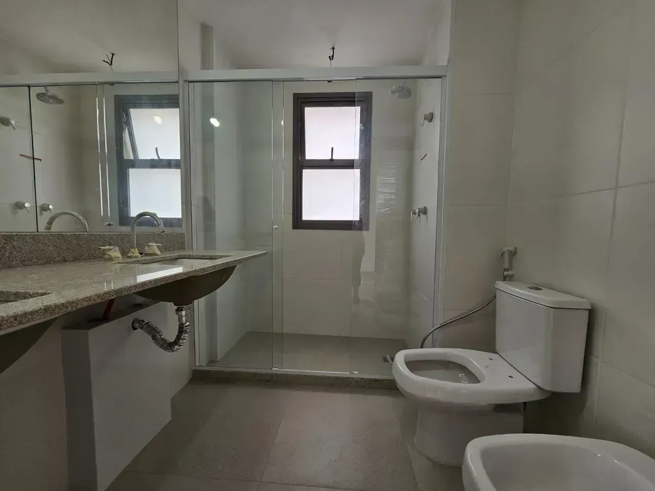 Apartamento de 199 m² com 4 quartos e 5 banheiros — photo 11