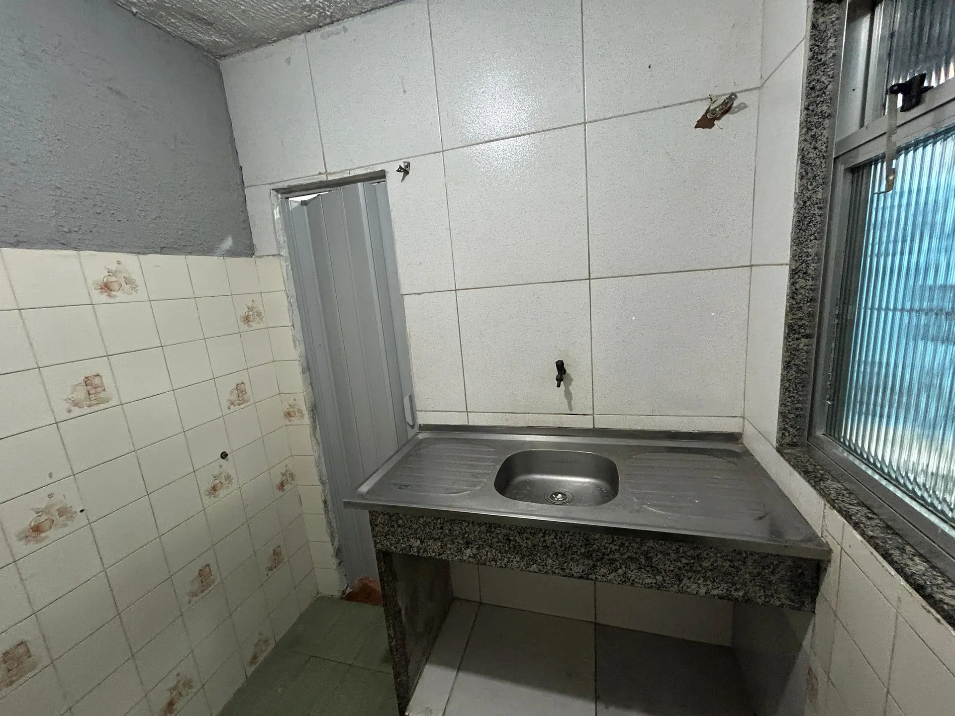 Rental house with 1 bedroom and 1 bathroom no parking — photo 18