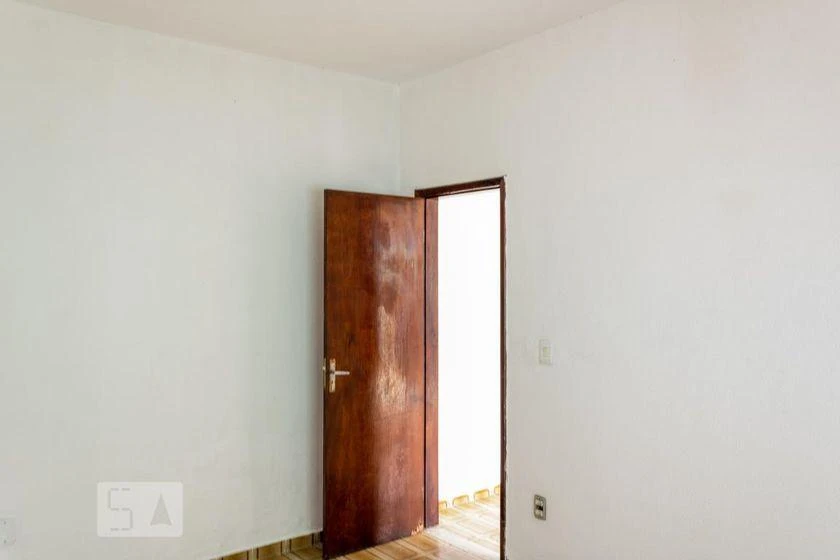 Rental house with 4 bedrooms and 200 m² — photo 10