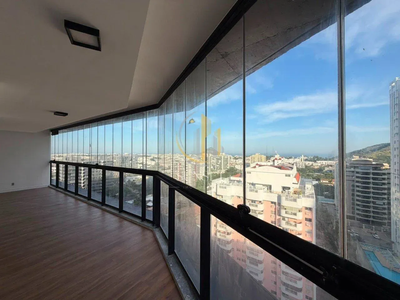 3-bedroom apartment with a water view — photo 18