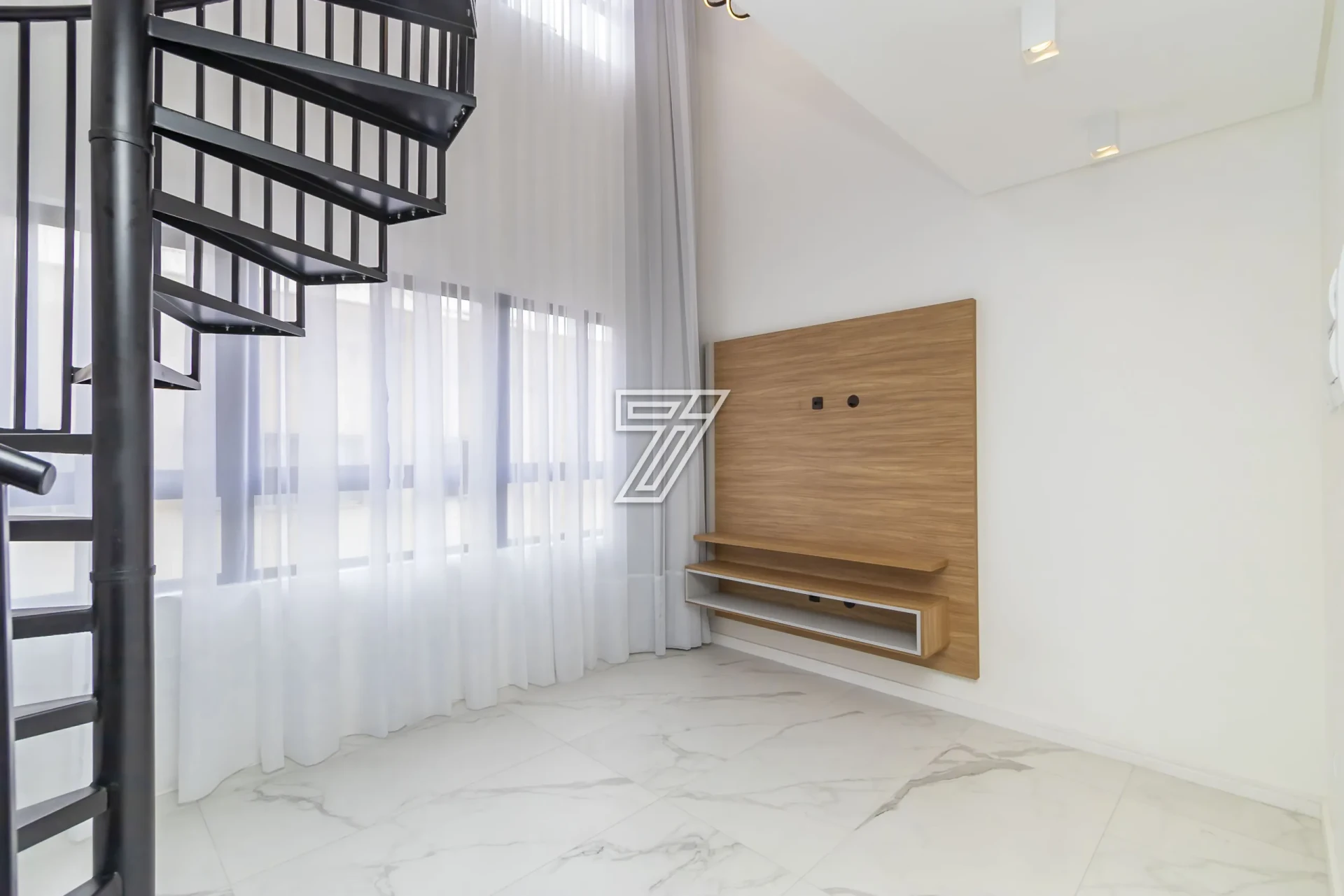 43 m² duplex loft with an open-plan kitchen — photo 11