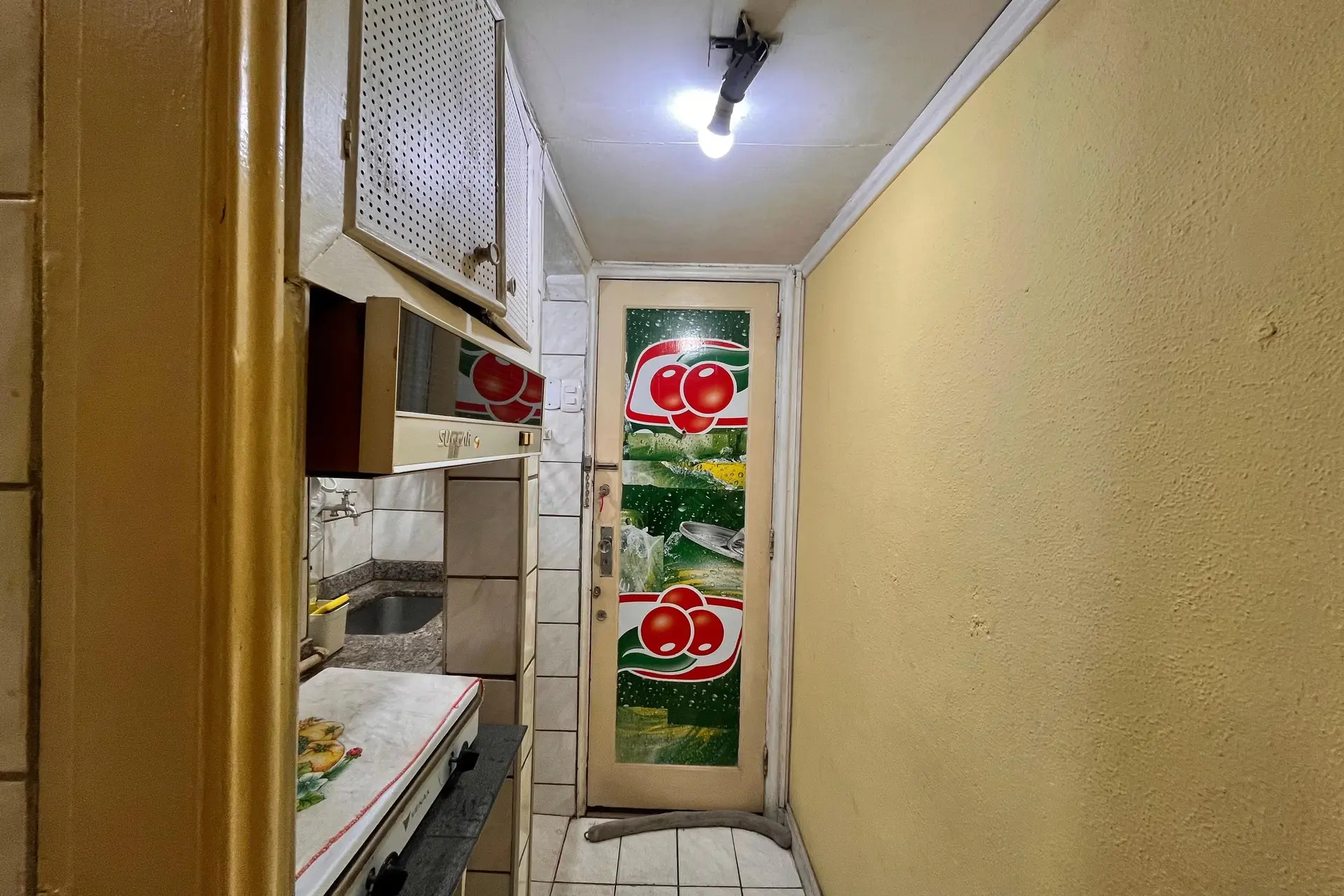 Дерев'яна підлога або ламінат та 1 спальня: квартира 31 м² — photo 17