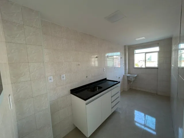 Unfurnished 1-bedroom apartment with open-plan kitchen — photo 8