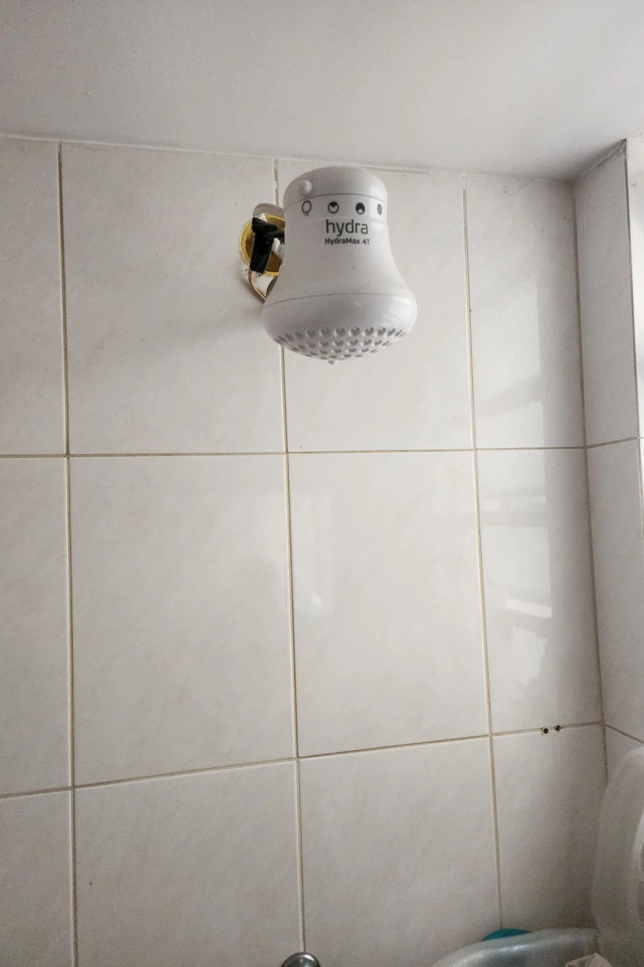 3-bedroom apartment with a bathtub — photo 18
