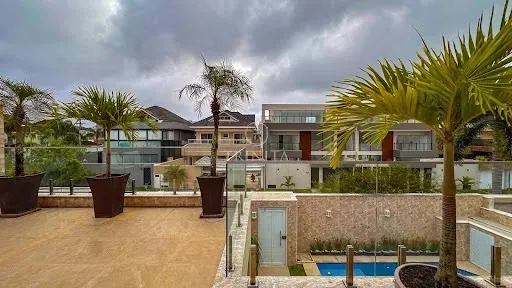 Casa mobiliada com 6 quartos e churrasqueira privativa — photo 30