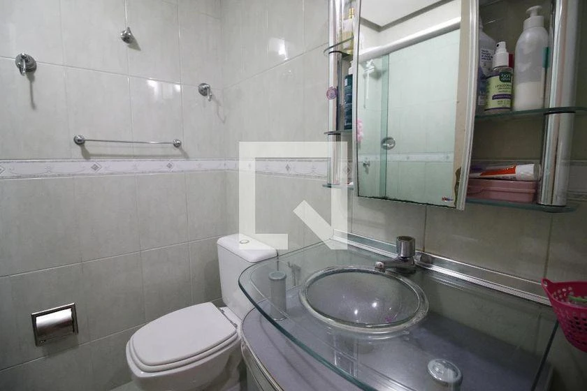 Квартира з 2 спальнями, у будинку є басейн — photo 25