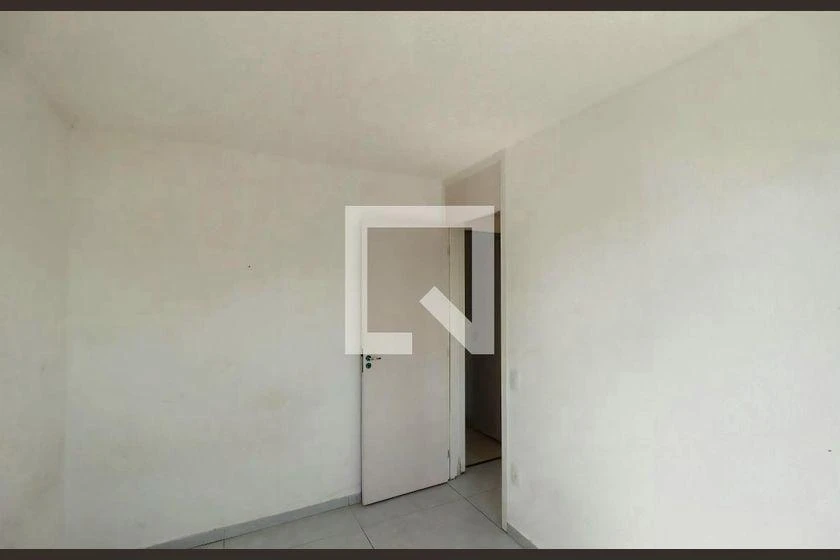 2-bedroom apartment with 1 parking spot and closed kitchen — photo 10