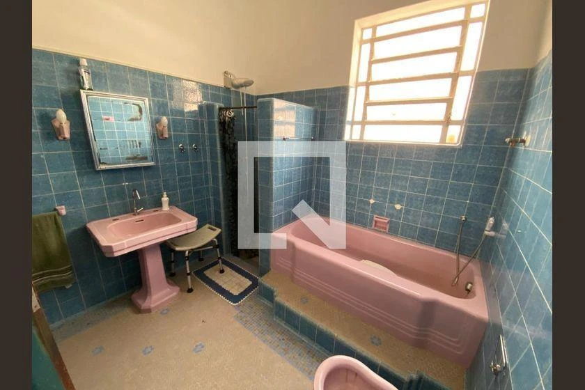 Casa para locação com varanda e 4 quartos, 1147 m² — photo 31