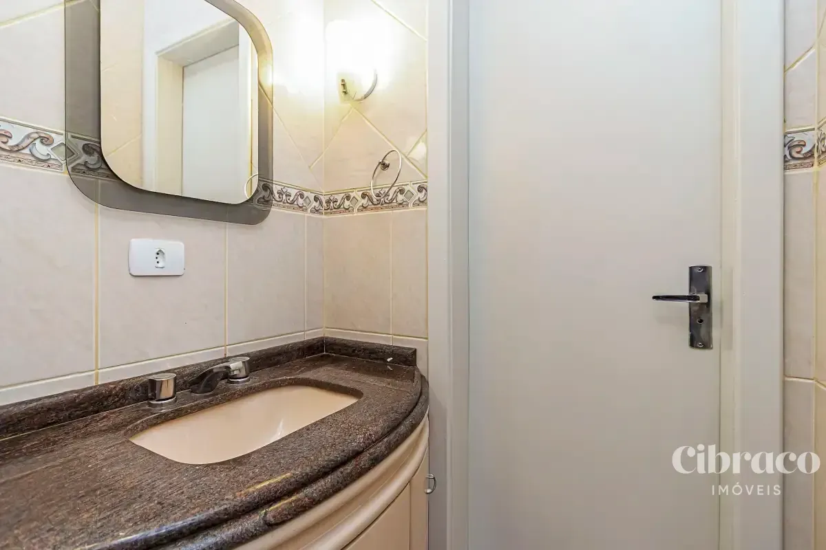 140 m² townhouse with 3 bedrooms and 3 parking spots — photo 25
