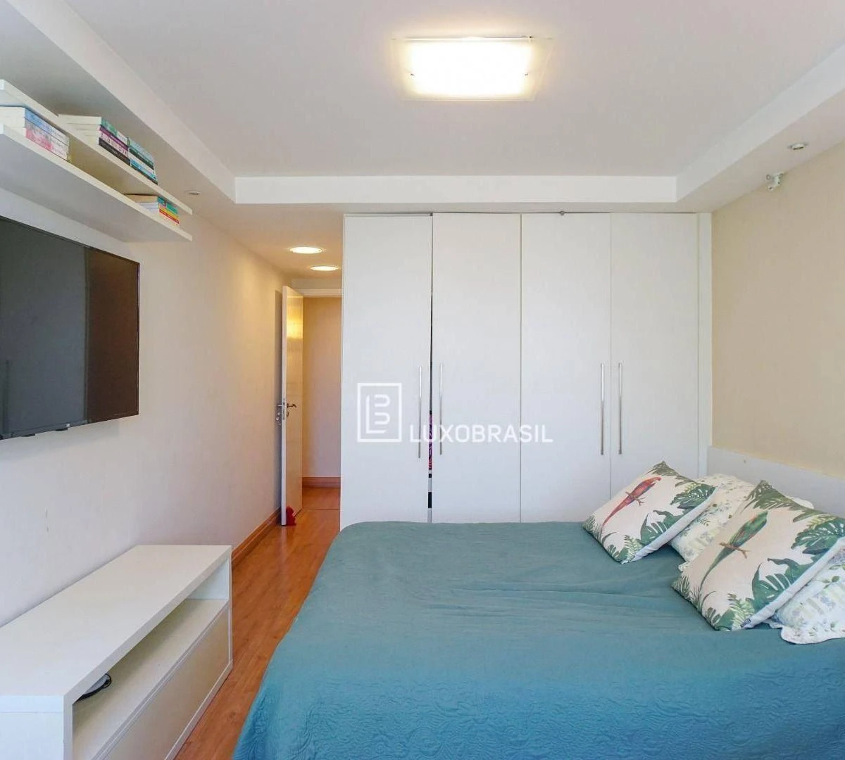 Apartamento mobiliado com varanda envidraçada e 4 quartos — photo 22