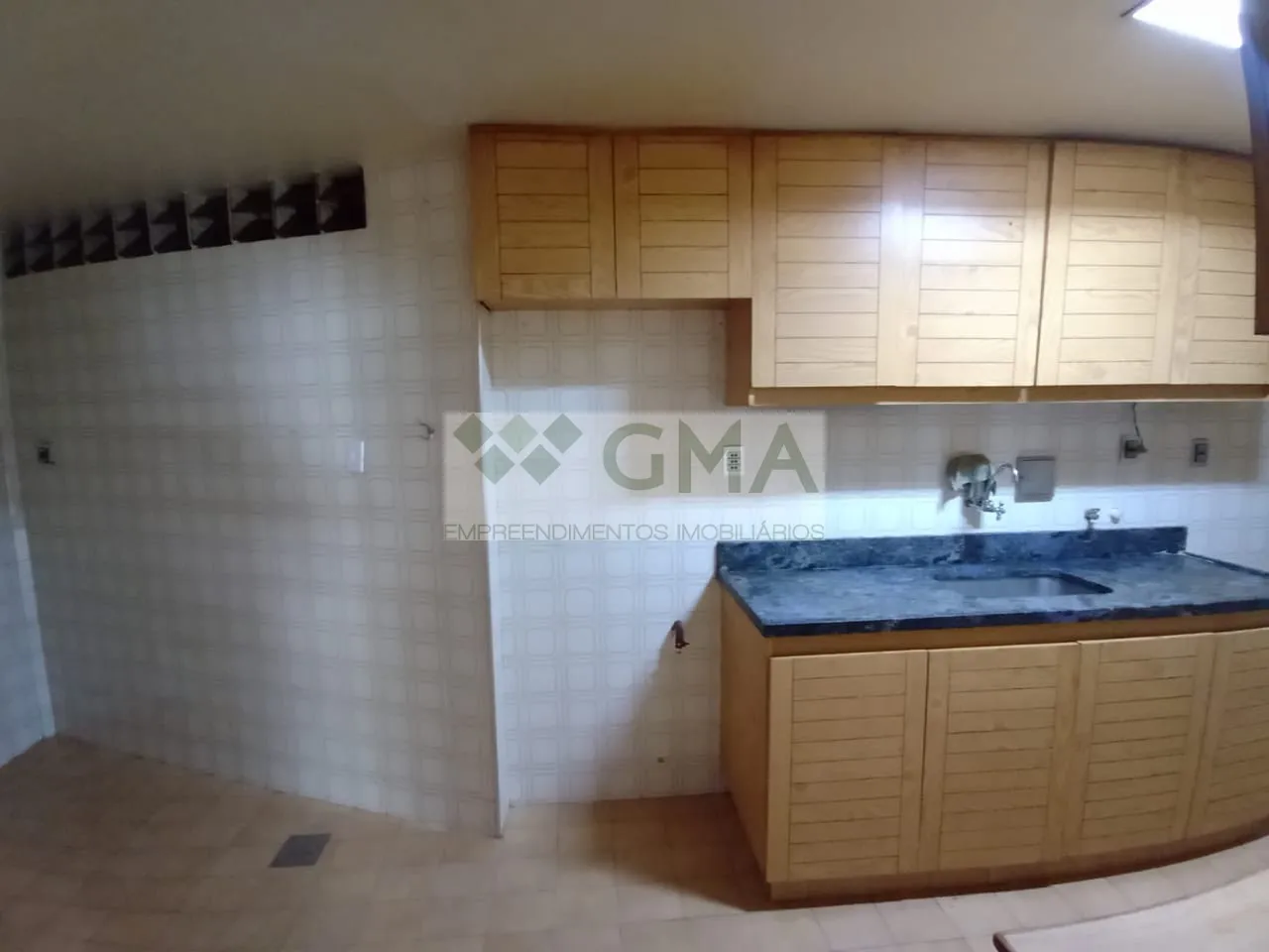2-bedroom apartment with a bathtub in Rio de Janeiro — photo 23