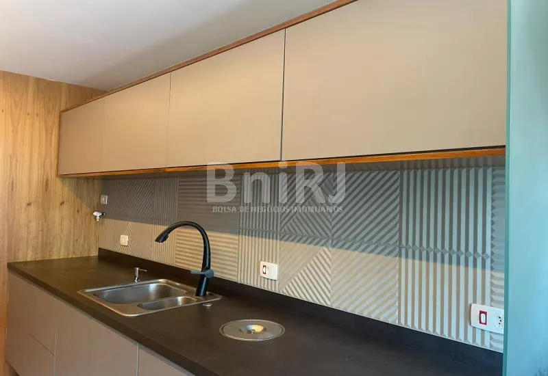 Furnished 190 m² apartment with 4 bedrooms and 4 parking — photo 65