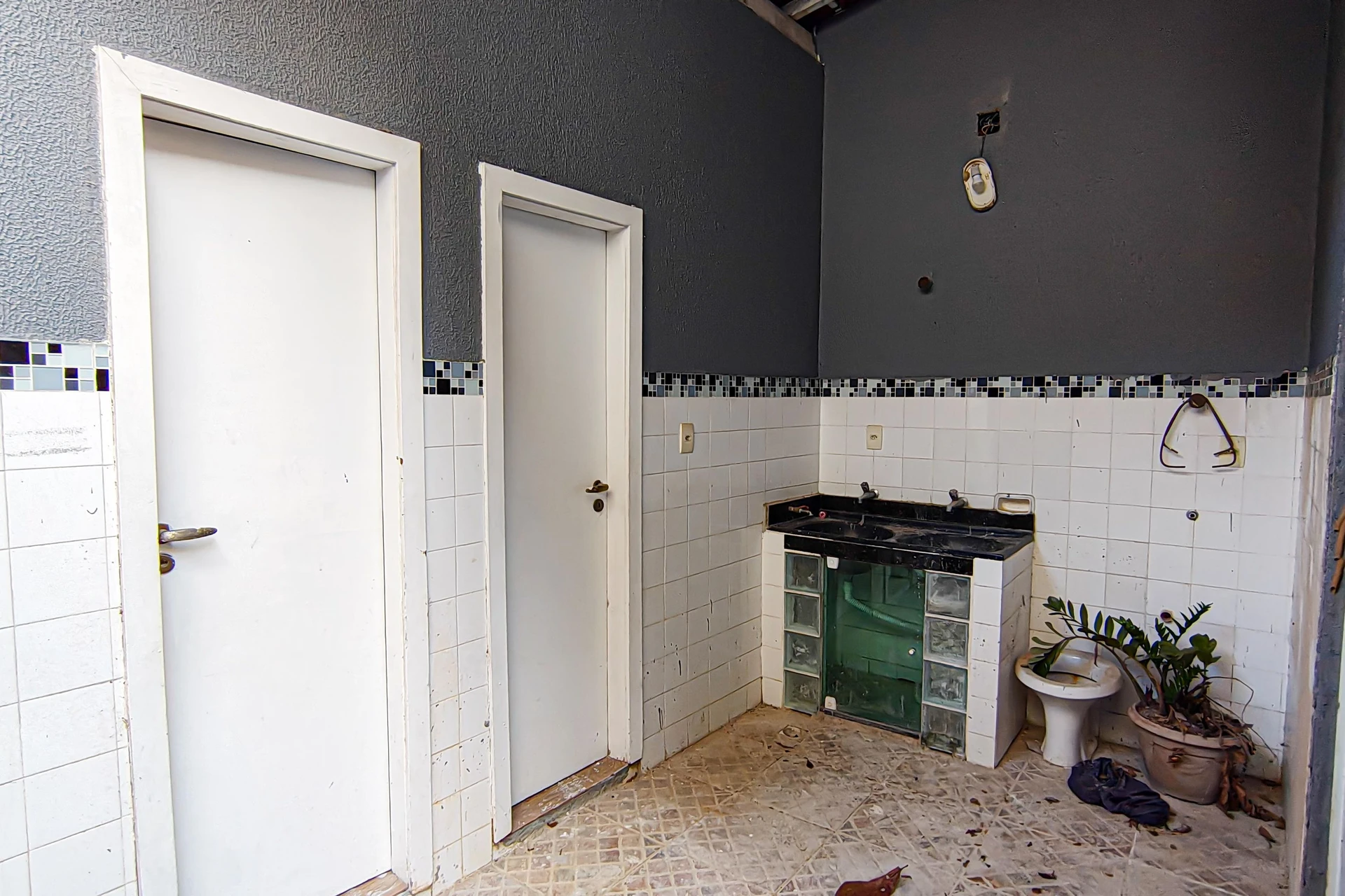 Casa em condomínio com 3 quartos e 4 banheiros — photo 46