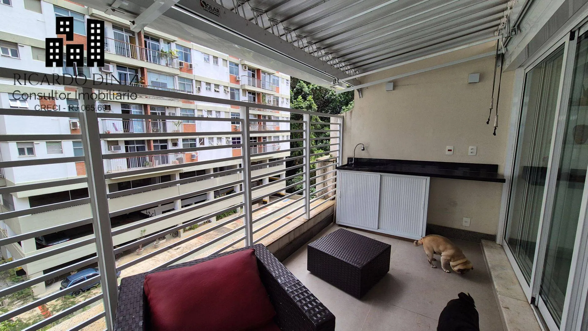 Dishwasher in a 3-bedroom apartment, 221 m² — photo 15