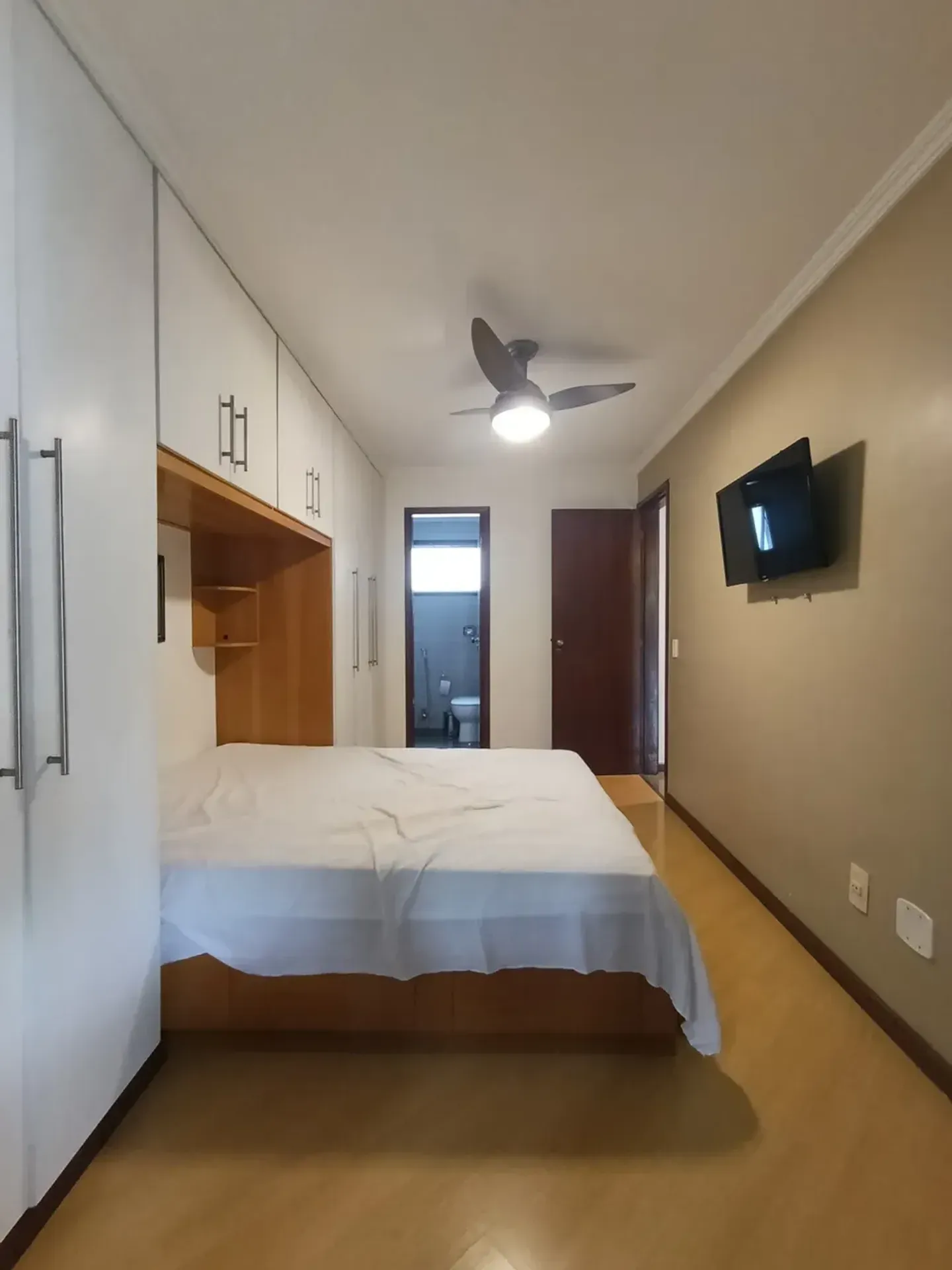 Apartamento sem mobília com cozinha separada e 2 quartos — photo 35