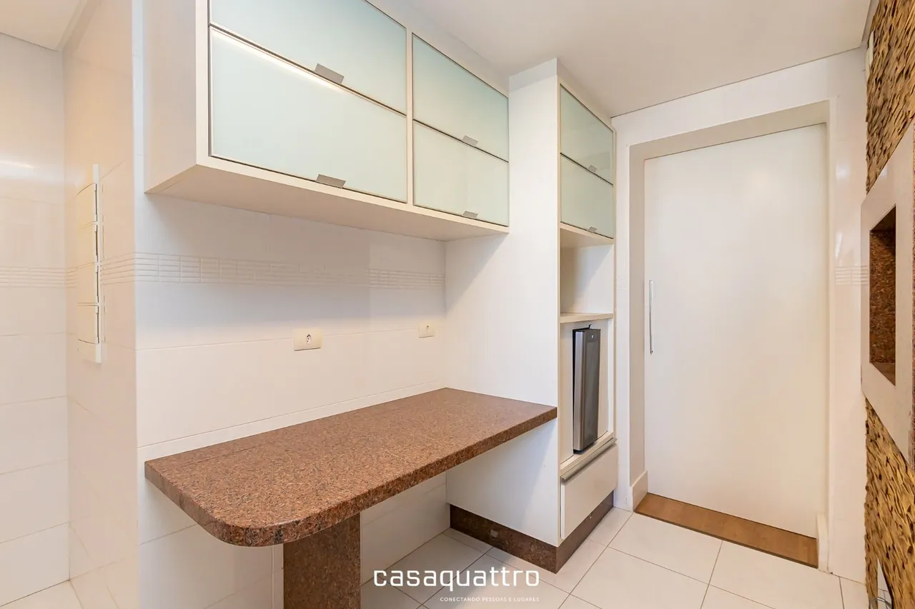 Apartamento mobiliado com 3 dormitórios e varanda — photo 15