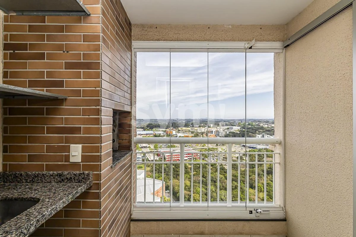 Balcony with a grill in a 3-bedroom apartment, 71 m² — photo 22