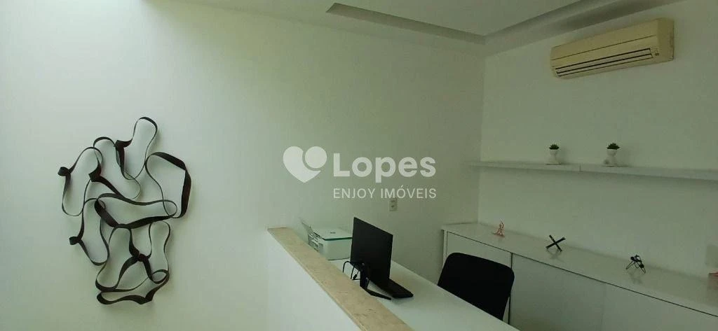 390 m² apartment with a private BBQ area — photo 42