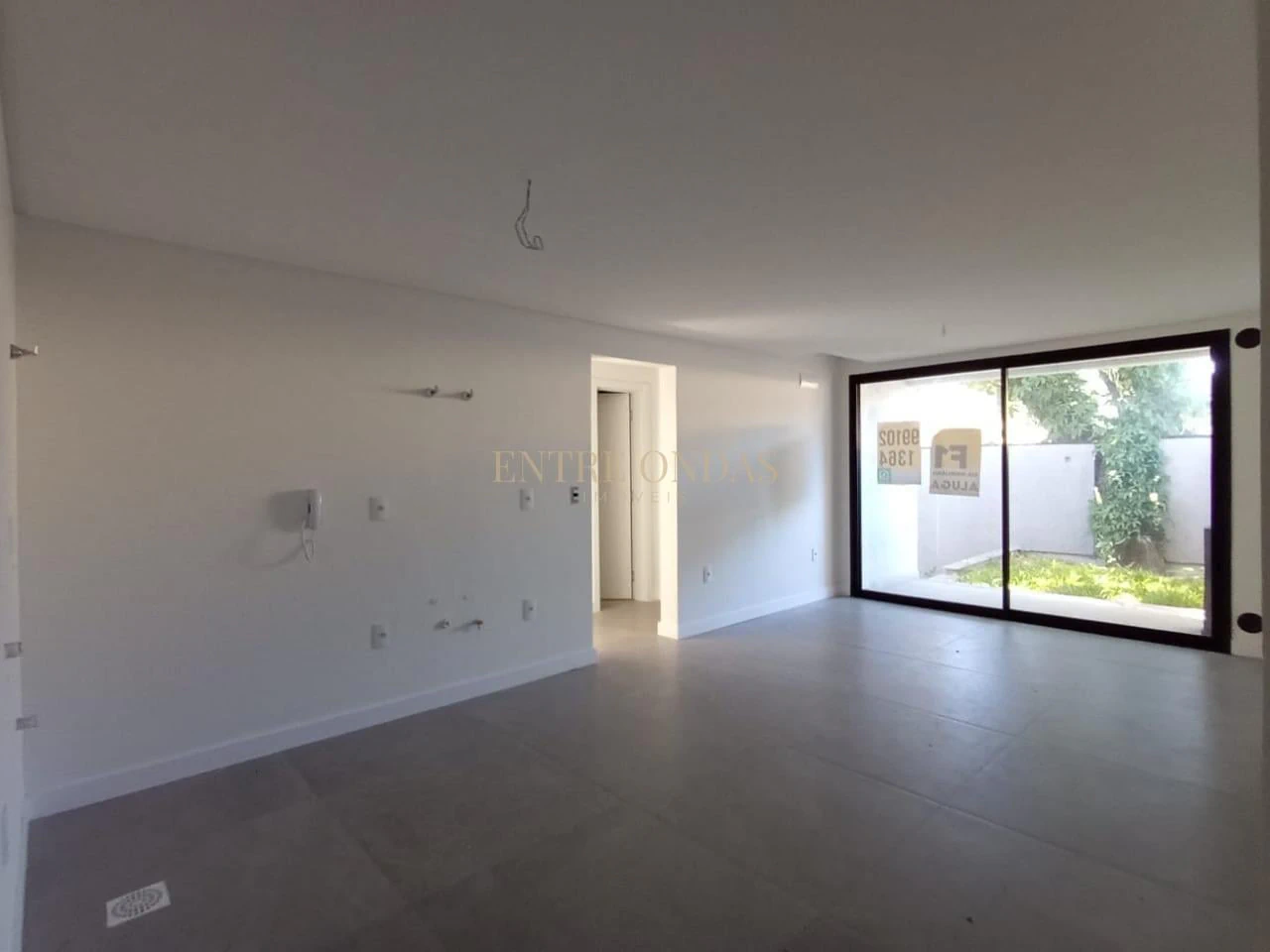 100 m² apartment with 2 bedrooms, balcony grill and garden
