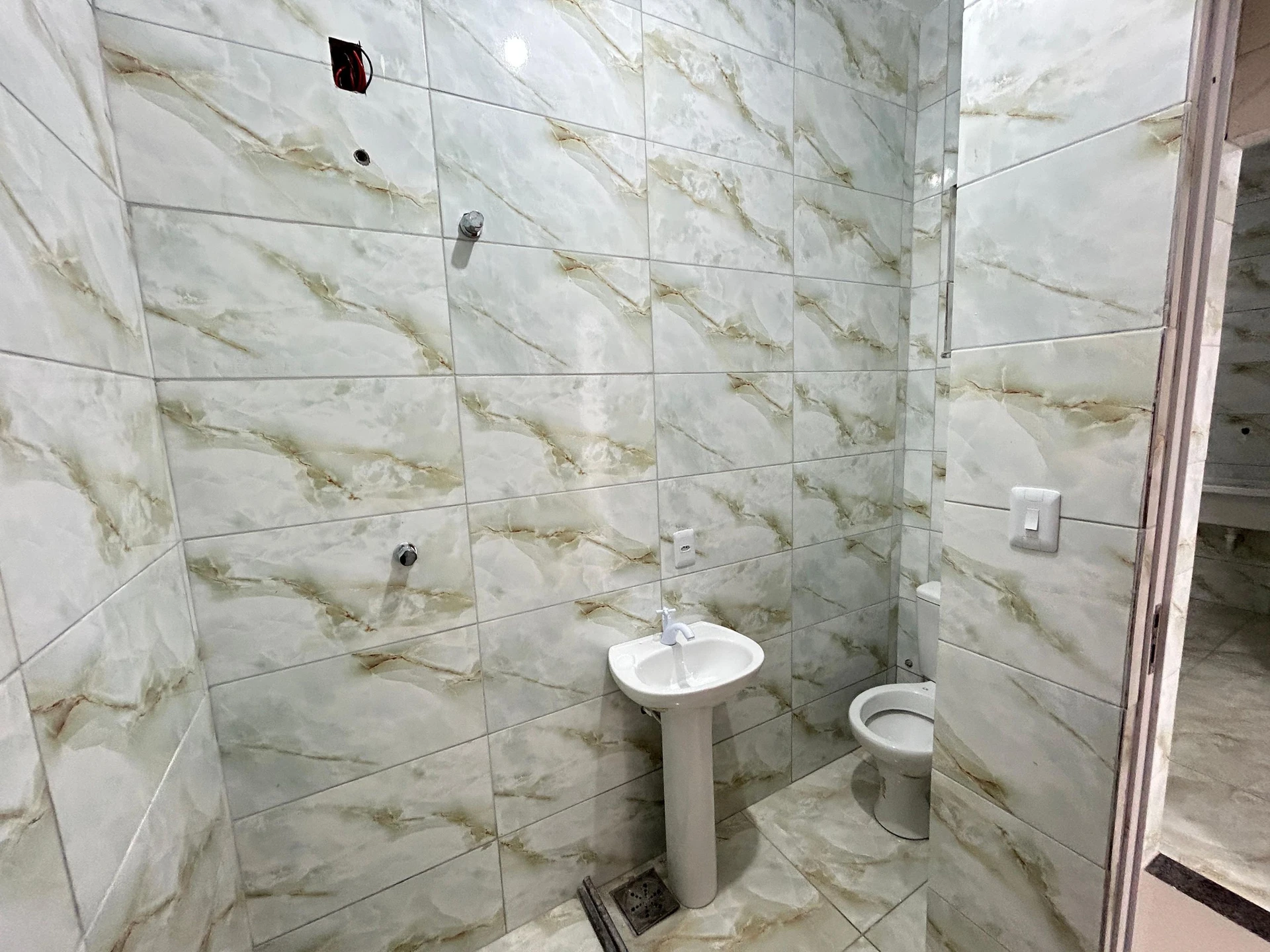 Jacuzzi in a 2-bedroom house, 70 m² — photo 21