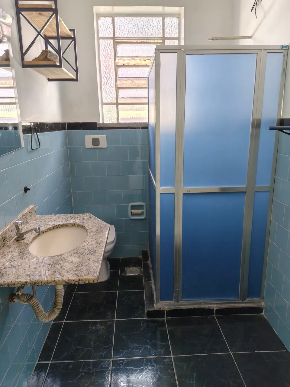 Арендуемая квартира с 3 спальнями и 1 ванной — photo 8