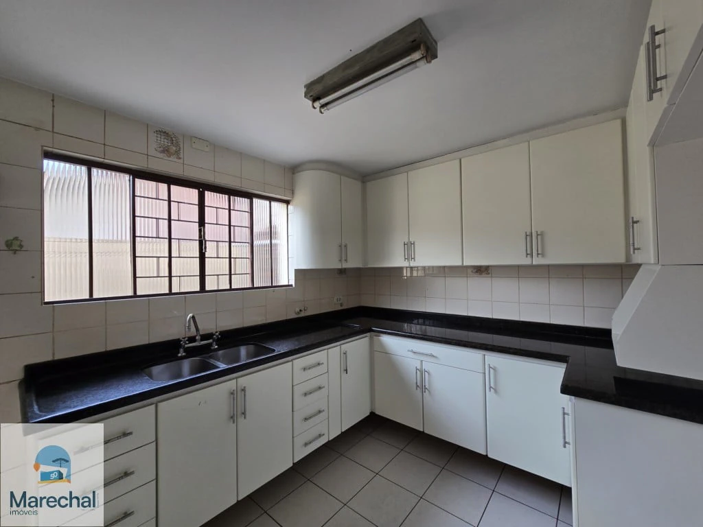 3-bedroom house with a private BBQ — photo 9