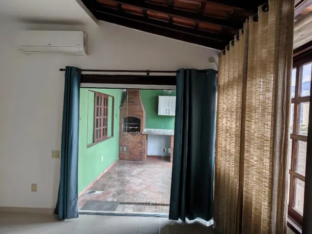 Furnished 2-bedroom apartment with enclosed balcony — photo 7