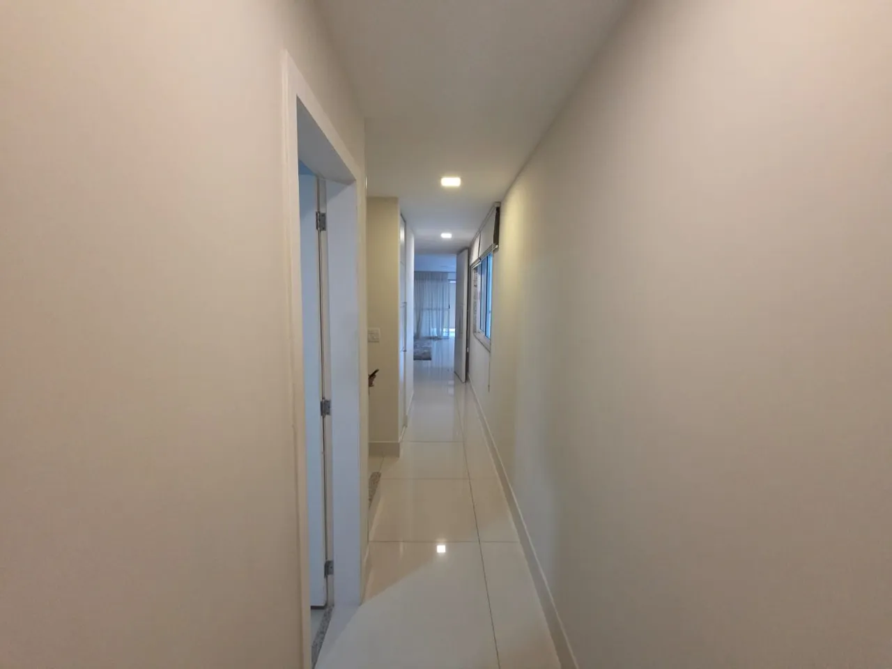 Furnished apartment, 316 m², with a walk-in closet — photo 27