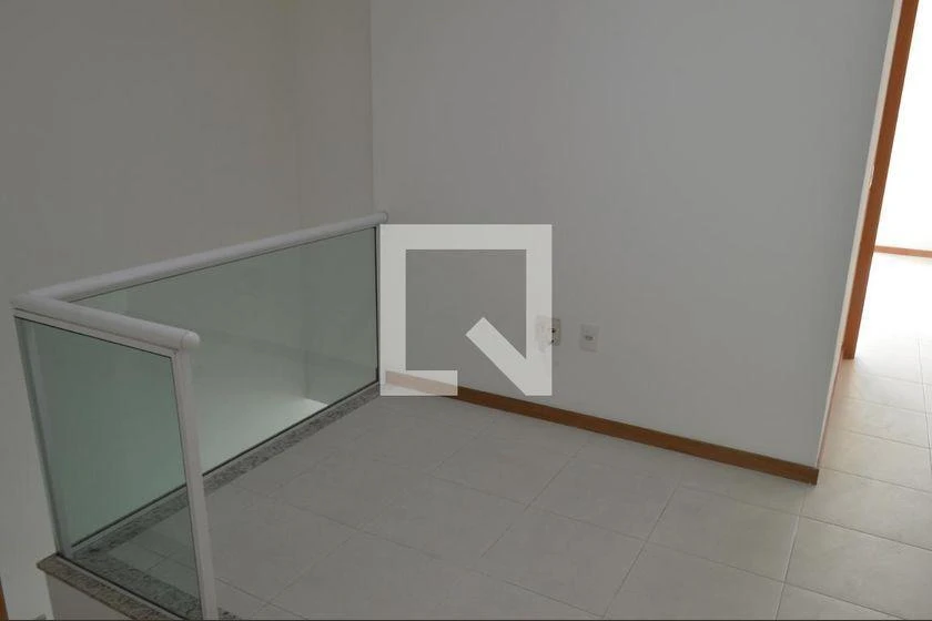 188 m² house with 4 en-suite bedrooms and 3 parking spots — photo 48