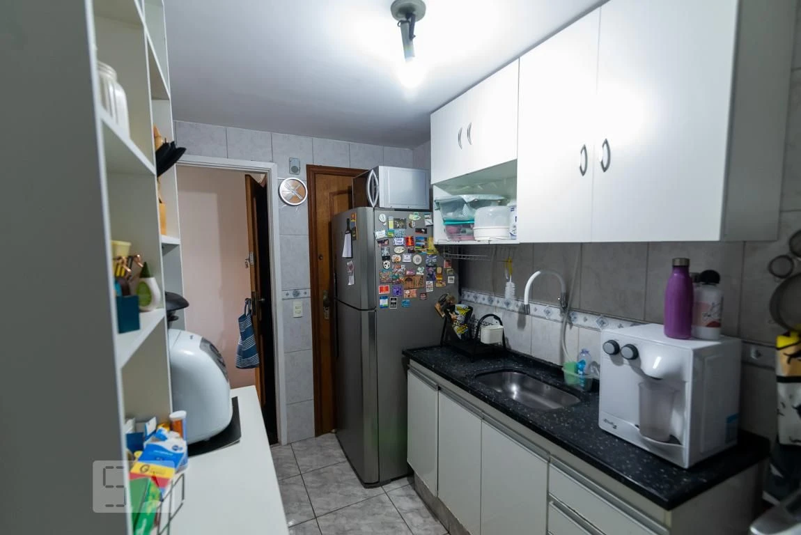 Furnished apartment, 78 m², with a glass-enclosed balcony — photo 10