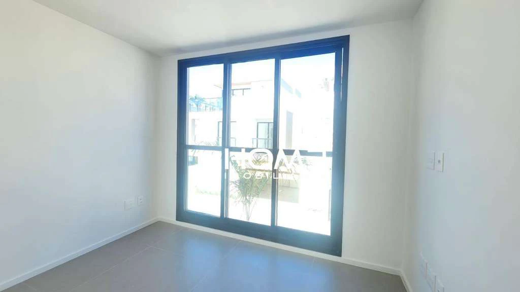 Casa com 4 suítes e 450 m² com 4 vagas — photo 21