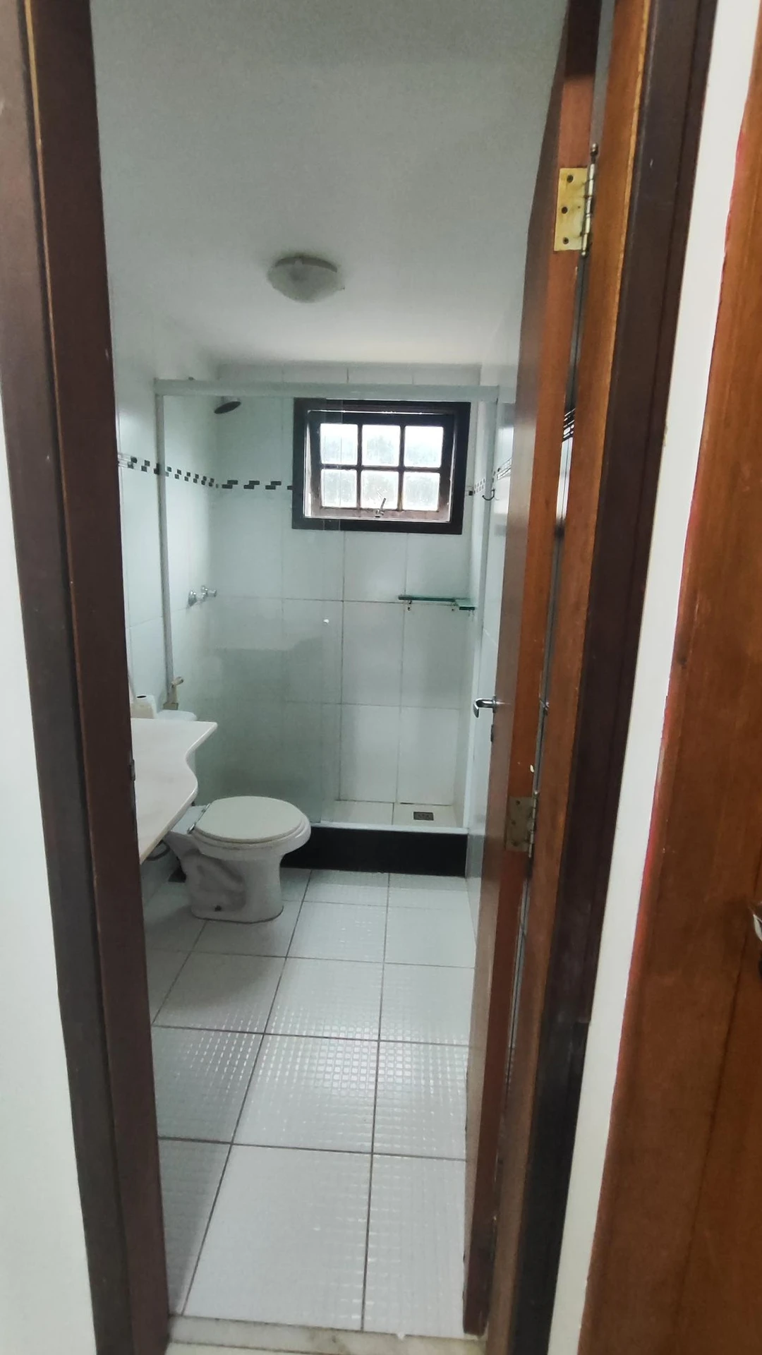 House with 3 bedrooms, 1 en-suite and 4 bathrooms — photo 33
