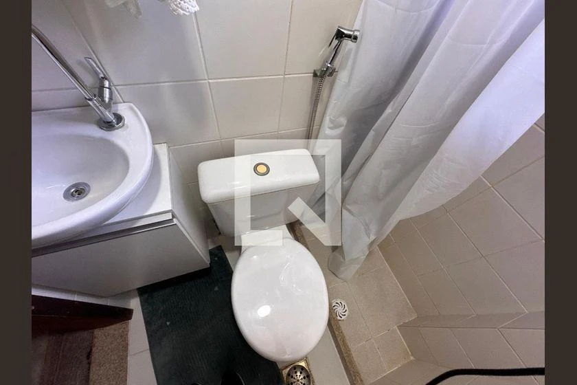 Casa de 4 dormitorios y 3 baños, 490 m² en total — photo 37