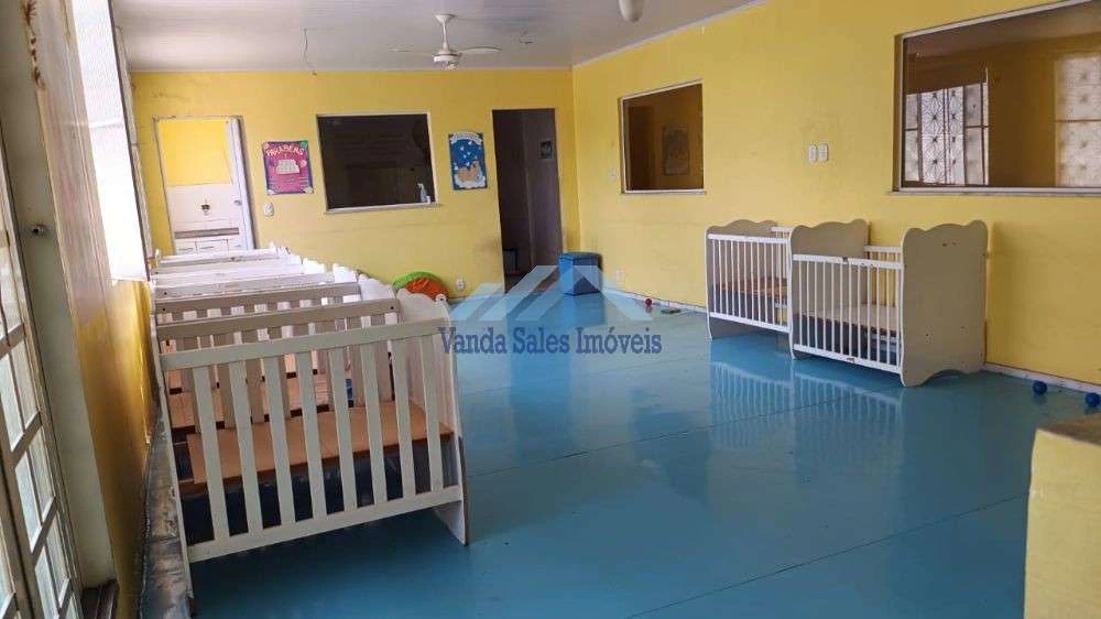 Casa de 4 quartos com 540 m² e varanda — photo 6