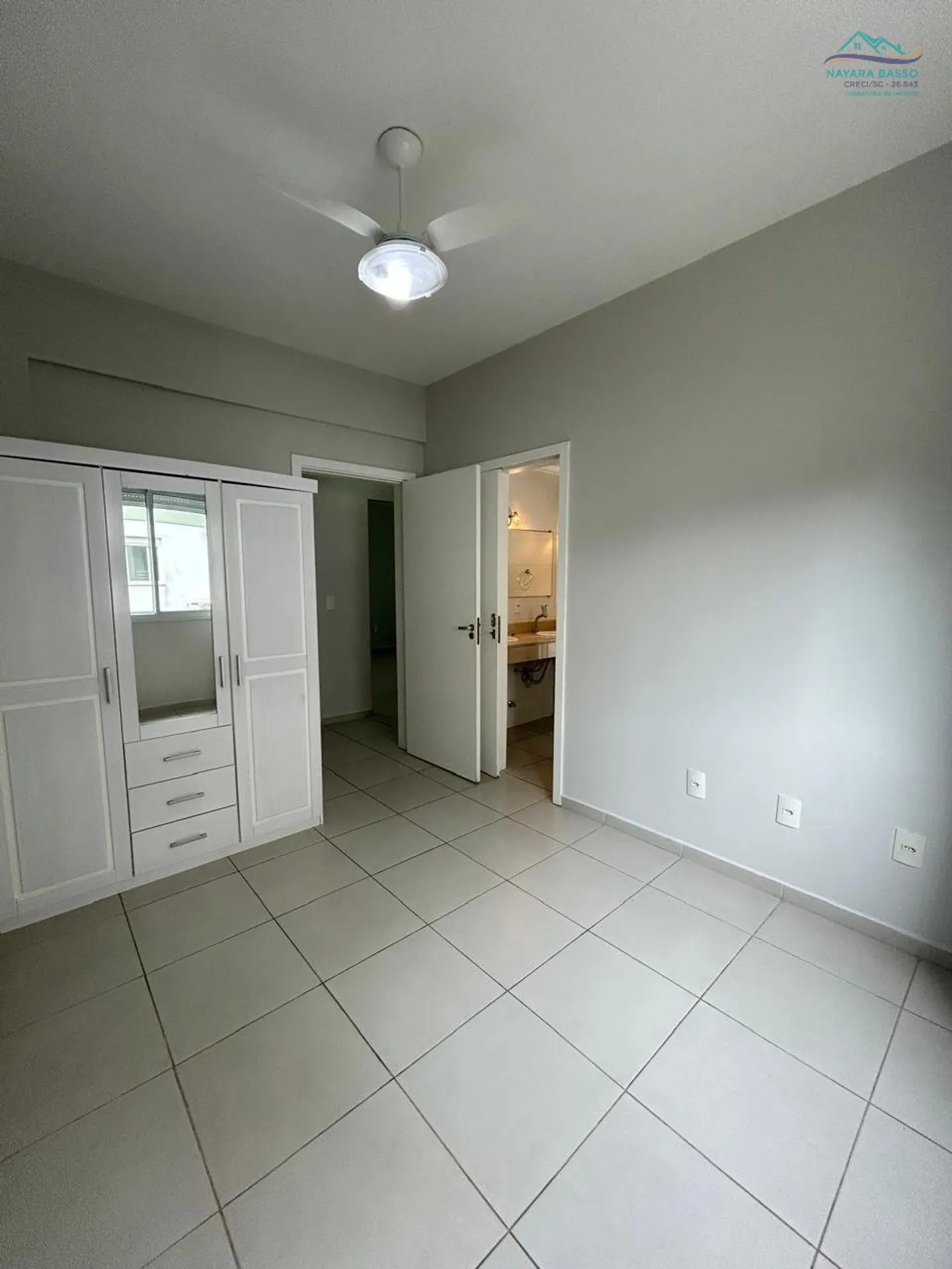 Apartment, 138 m², with a glass-enclosed balcony — photo 10