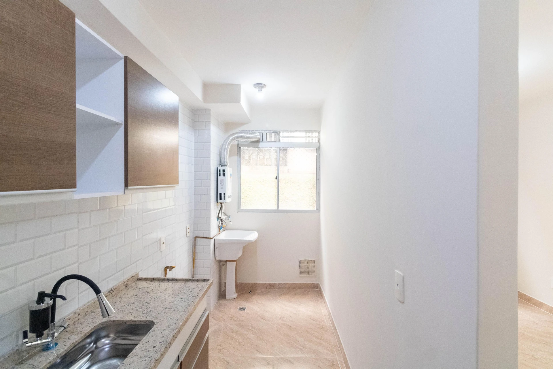 Apartment, 45 m², with a grill on the balcony — photo 4