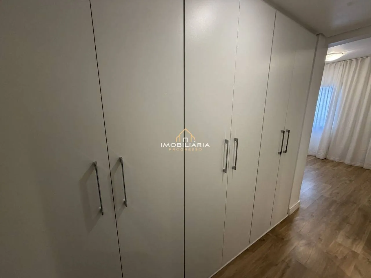 3-bedroom apartment with a home office in Curitiba — photo 43